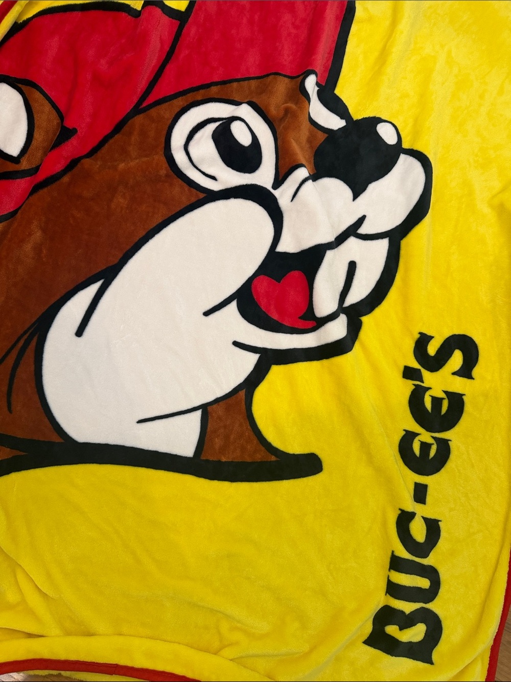 Buc-ee's Yellow Logo Soft Comfort Plush Throw Blanket 70 x 50